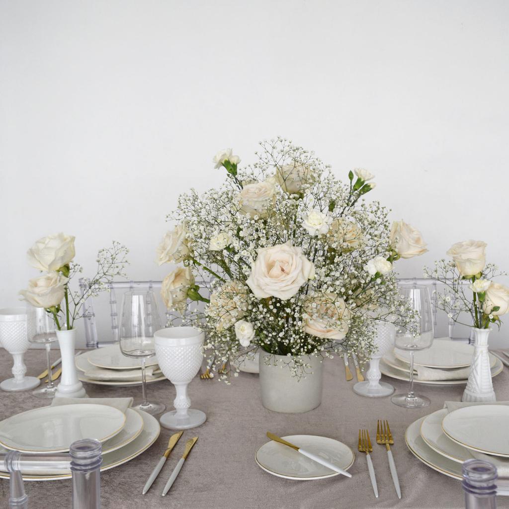 Elegant white and gold holiday table